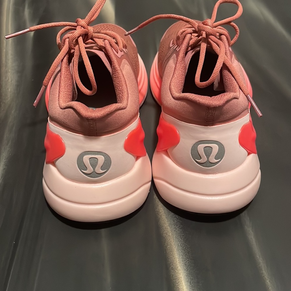 Lululemon Blissfeel Womens Running Shoe - image 8